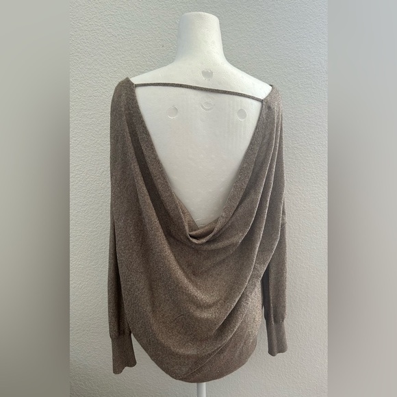 FREE PEOPLE  Elegant Women's Tan Sweater - Picture 3 of 9